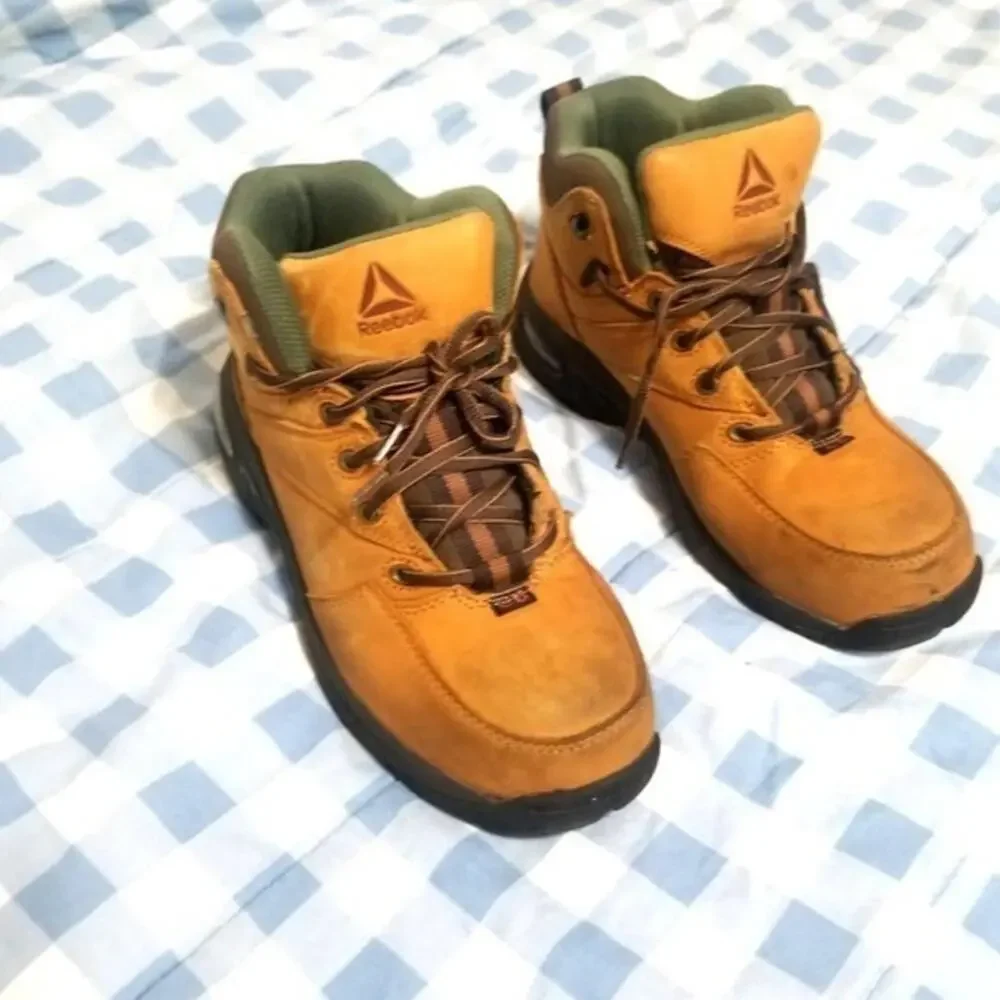Reebok steel toe boots‎